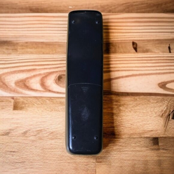 PHILIPS SRP4004/27 Universal Remote for TV/DVD/SAT/Cable VCR - Picture 2 of 2